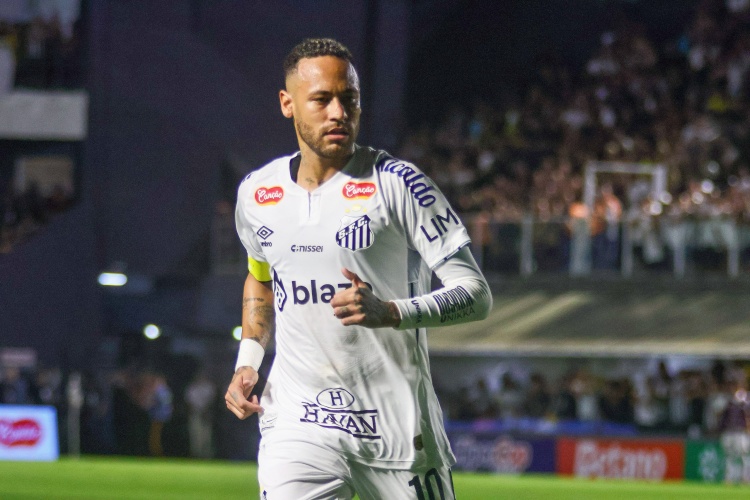 电子游戏-外媒：内马尔接受了膝盖手术，希望世界杯前恢复至最佳状态